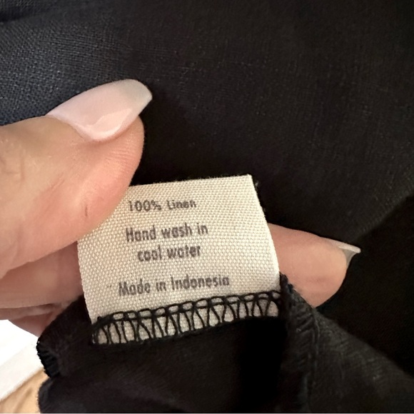 All That Remains is Love Audrey Dress in Noir - Picture 14 of 17